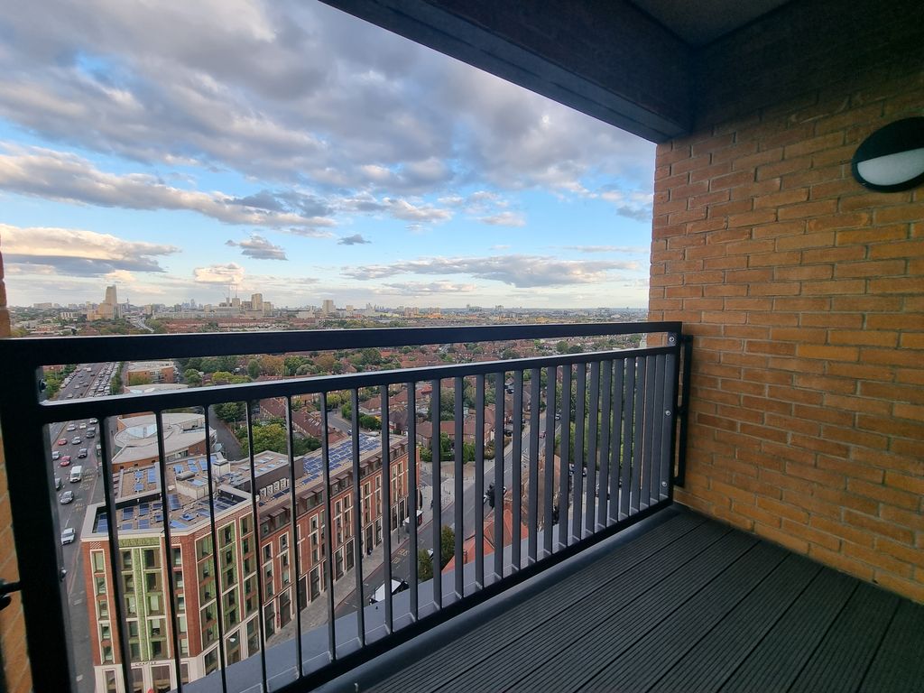 Property photo 3 of 18
