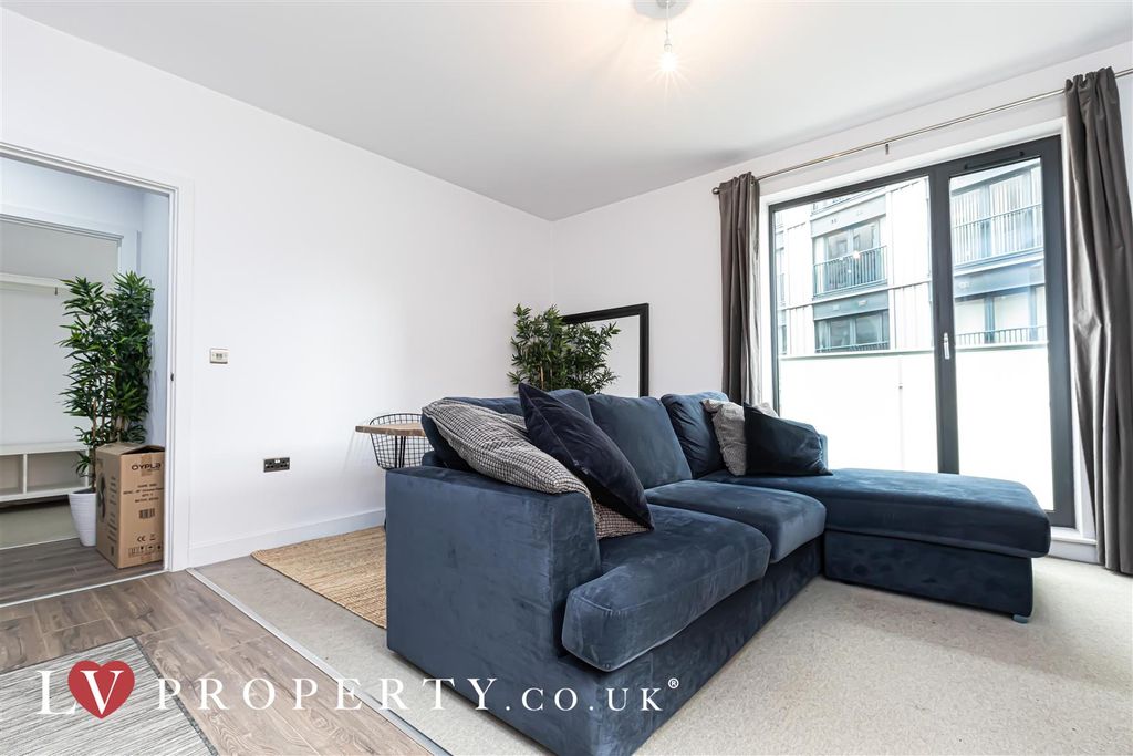 Property photo 3 of 16 11.Jpg