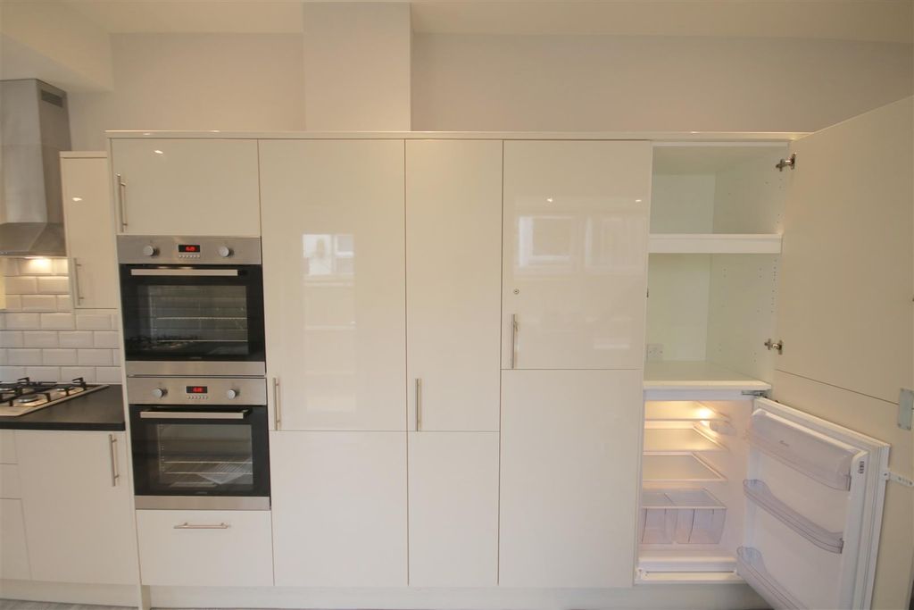 Property photo 3 of 9 Img_0308.Jpg