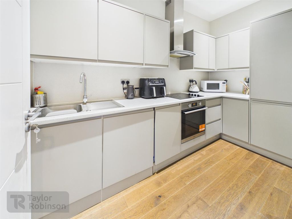 Property photo 2 of 13 6B01E1706F5d4F82898E21c4Dfb2Ccd9_100_Cam02600G0-Pr