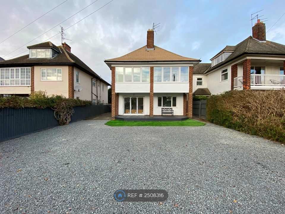 Property photo 1 of 31 Butterfly House Off Street Car Parking