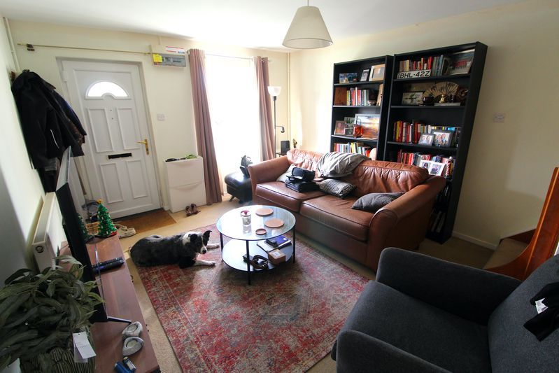 Property photo 3 of 7 Living Room