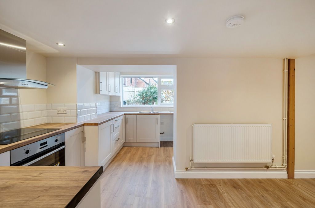 Property photo 2 of 23 1376063-13-6911cc4046Dde