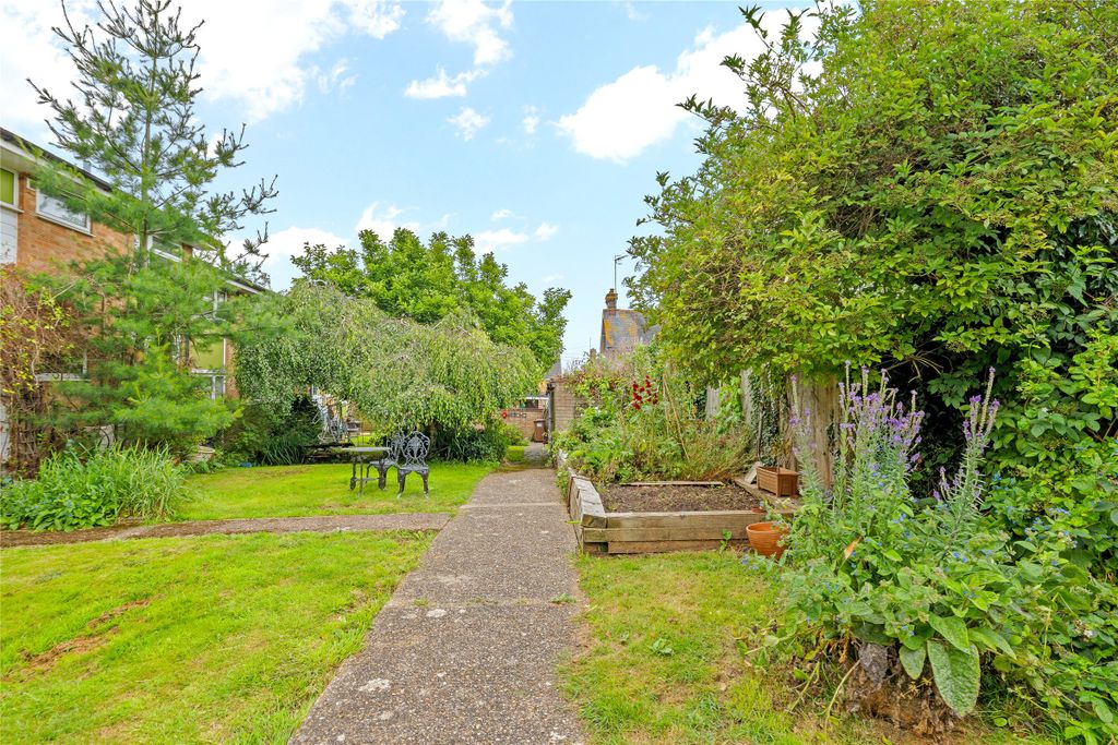 Property photo 2 of 13 Picture No. 07