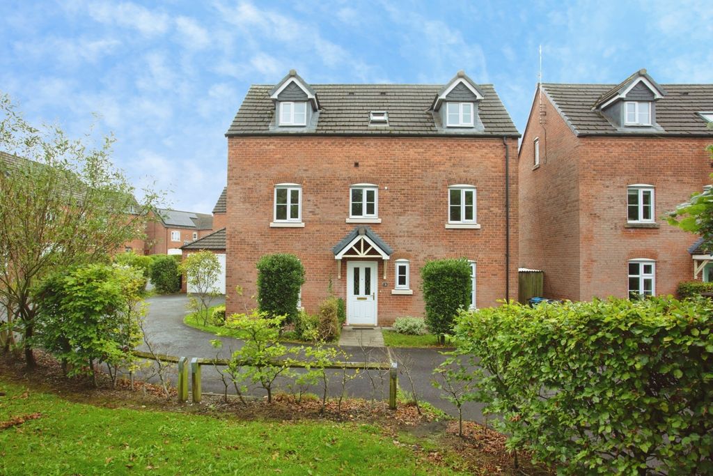 Property photo 1 of 28 Front View