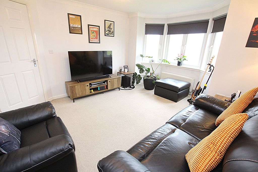 Property photo 2 of 14 Lounge