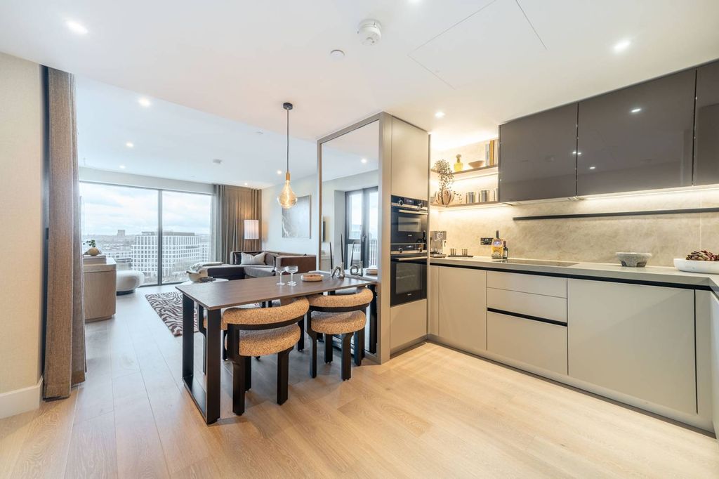 Property photo 1 of 37