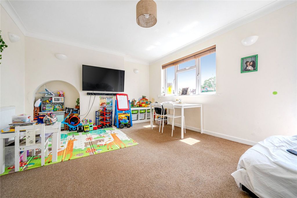 Property photo 3 of 15 Picture No. 02