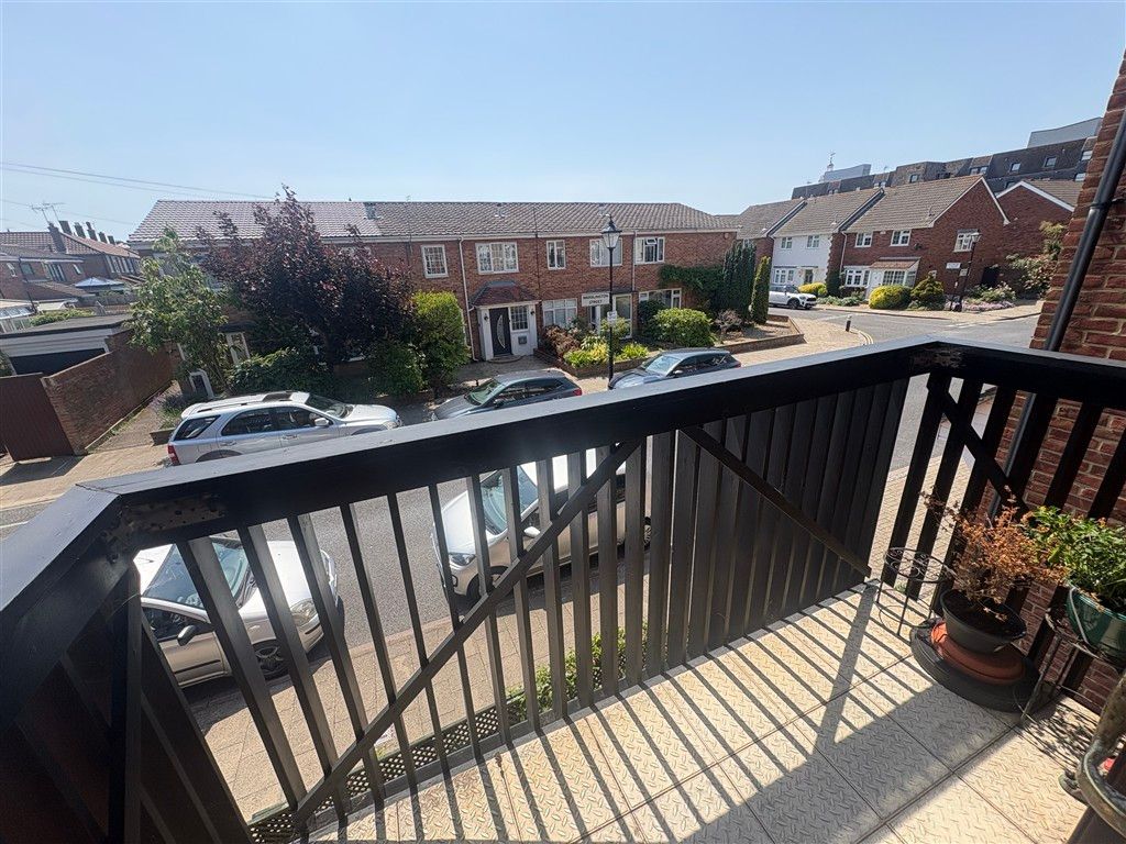 Property photo 1 of 9 Balcony
