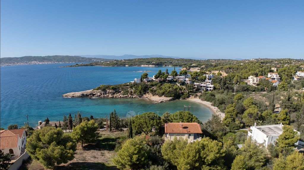 Property photo 2 of 42