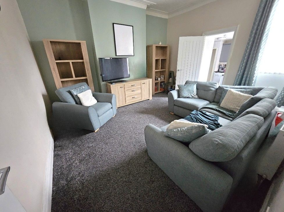 Property photo 2 of 7