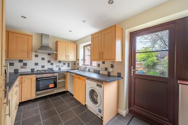 Property photo 2 of 12 Kitchen
