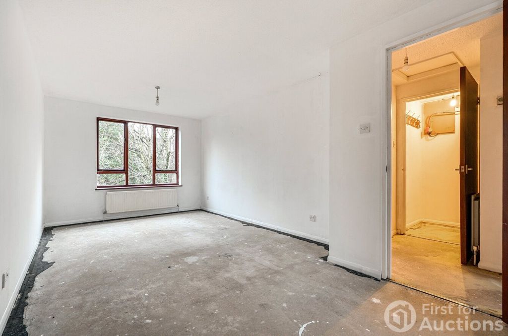 Property photo 2 of 11 2