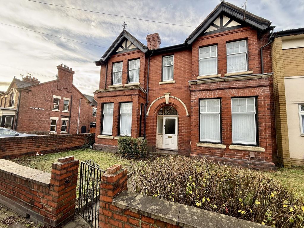 Property photo 2 of 24 Front (Exterior)