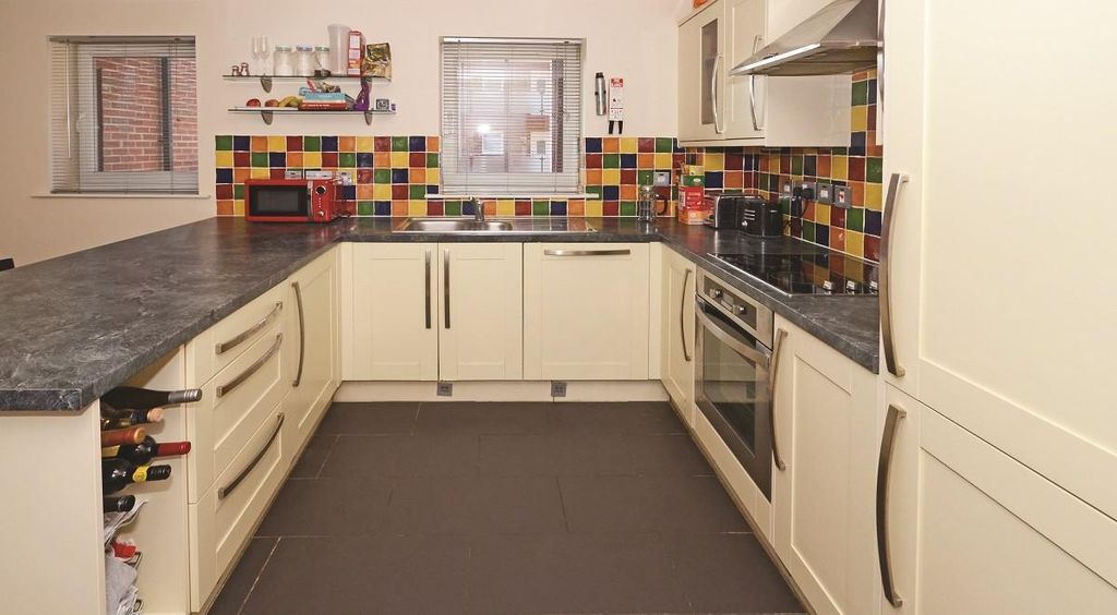 Property photo 3 of 7