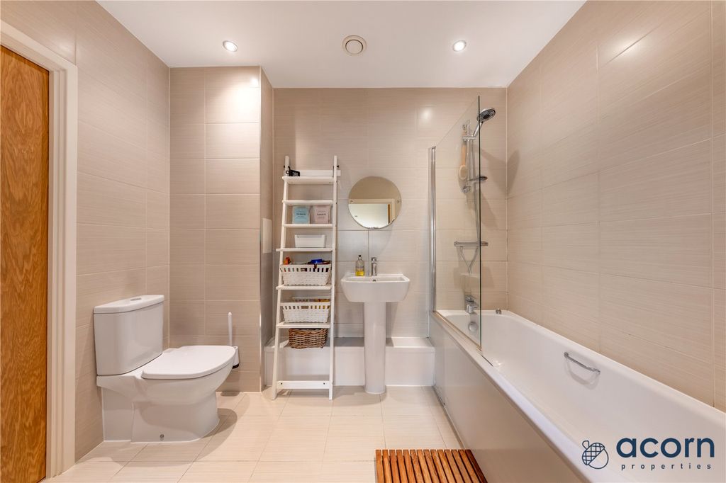 Property photo 3 of 21 Picture No. 07