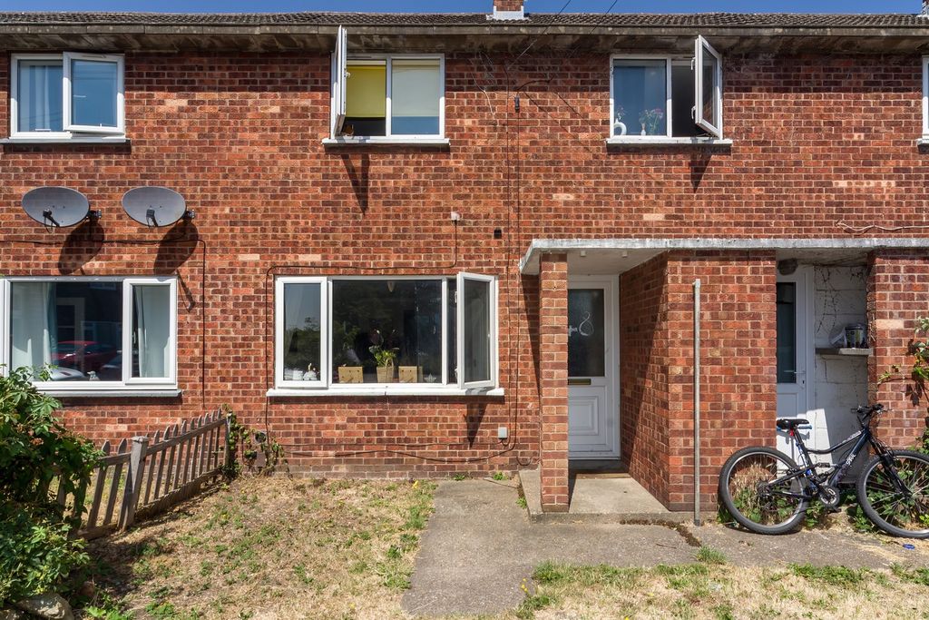 Property photo 1 of 37