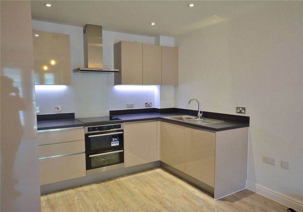 Property photo 3 of 4