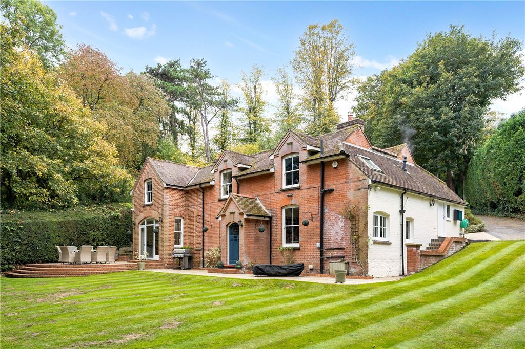 Property photo 1 of 12 Front Elevation