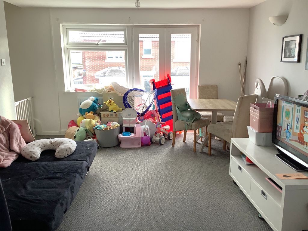 Property photo 2 of 6