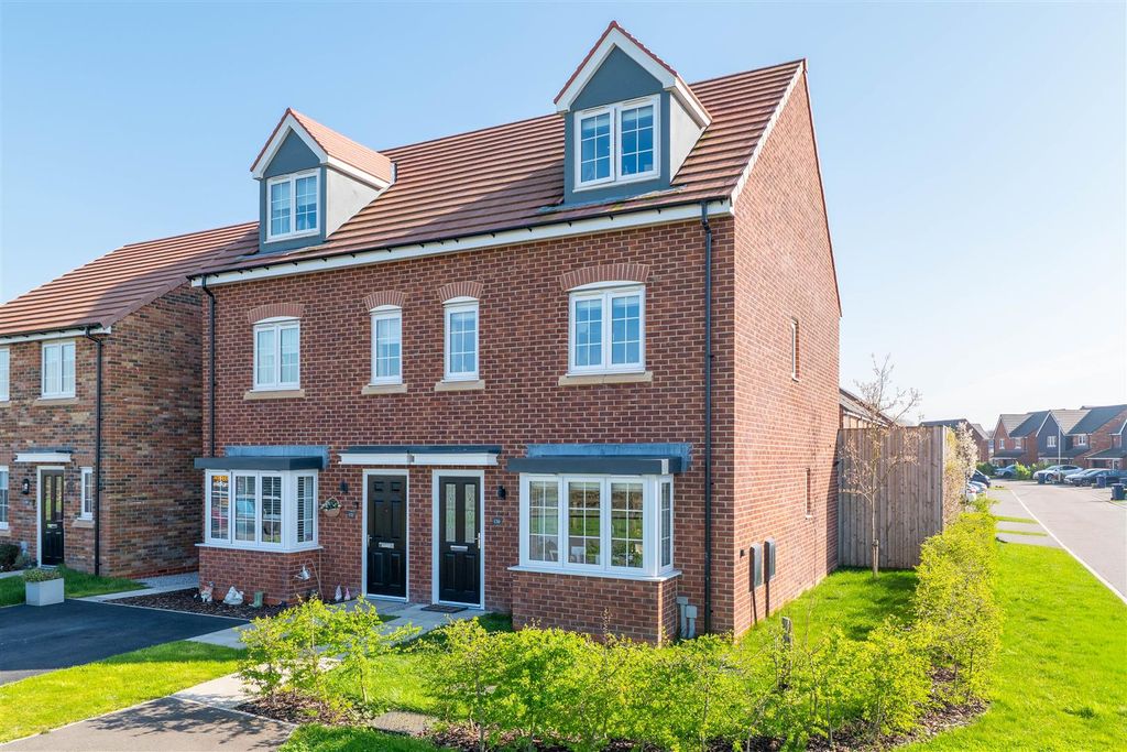 Property photo 1 of 27 Front External