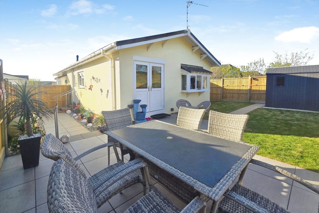 Property photo 2 of 24 Pbox-Img.Jpg
