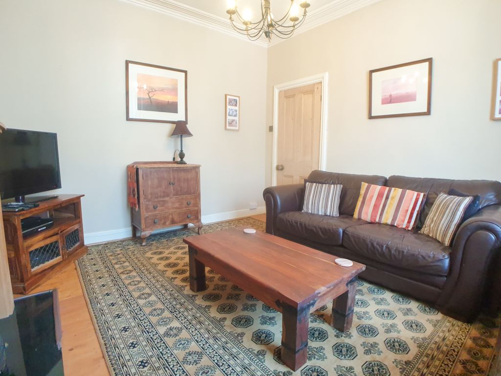 Property photo 3 of 19 Image
