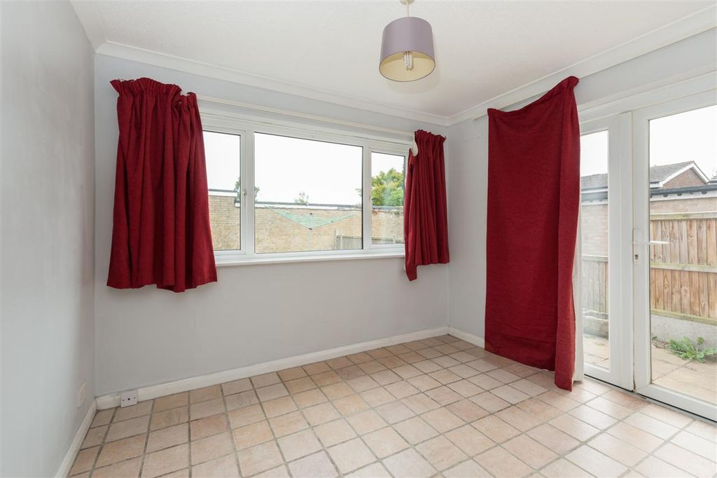 Property photo 3 of 15