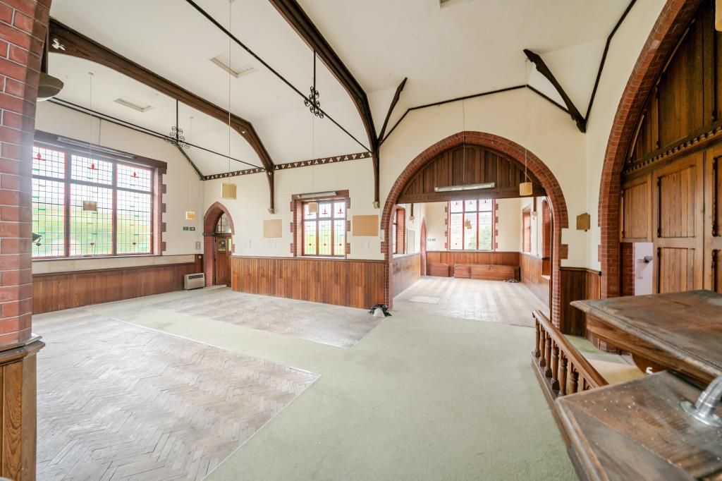 Property photo 2 of 18 Internal View