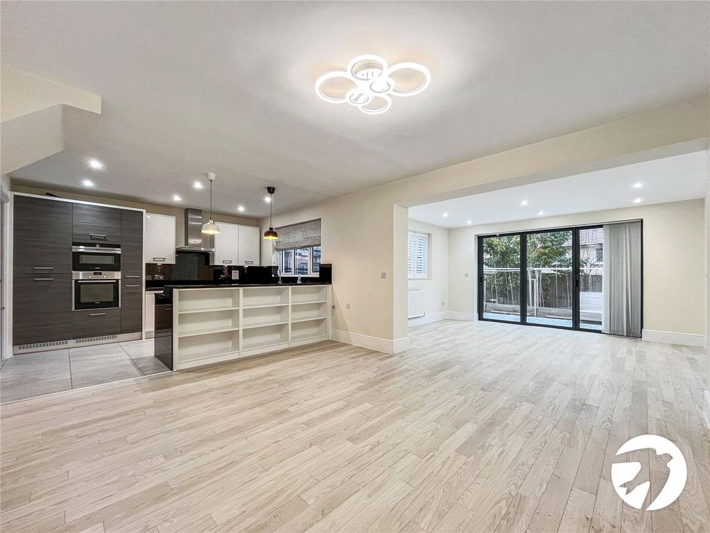 Property photo 2 of 17 Living Area