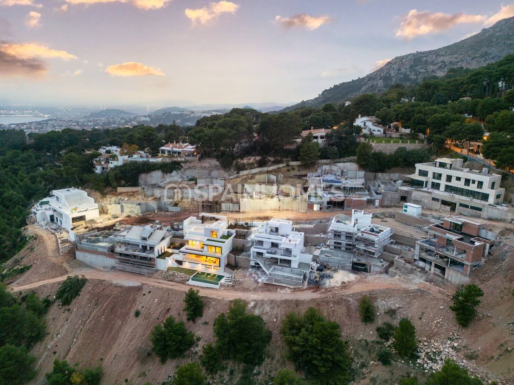 Property photo 3 of 19