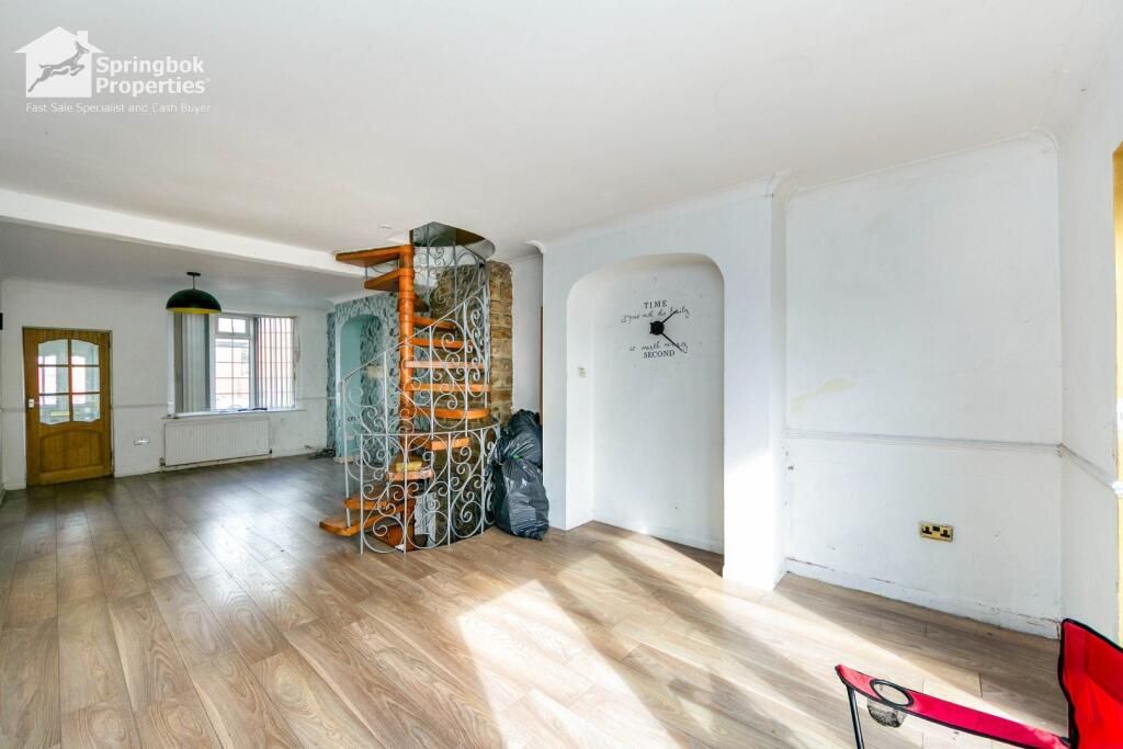 Property photo 3 of 18 Image 3