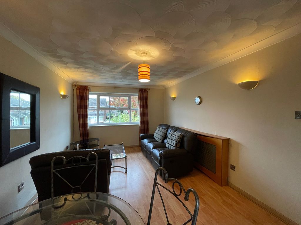 Property photo 3 of 12