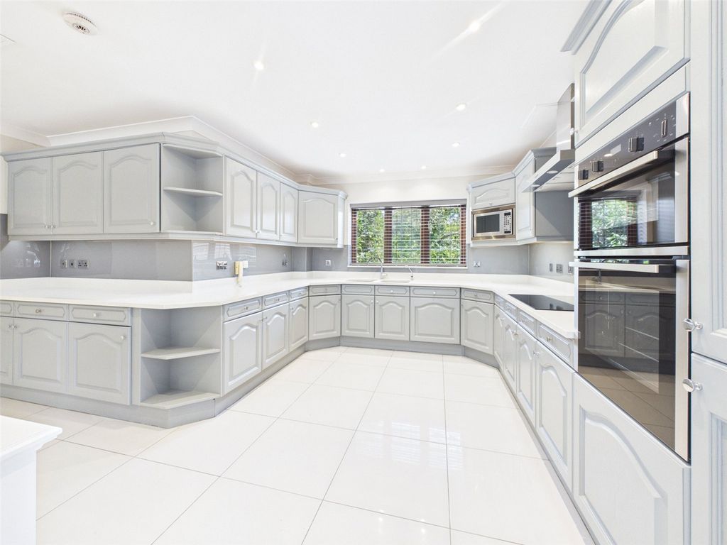 Property photo 3 of 20 Picture No. 34