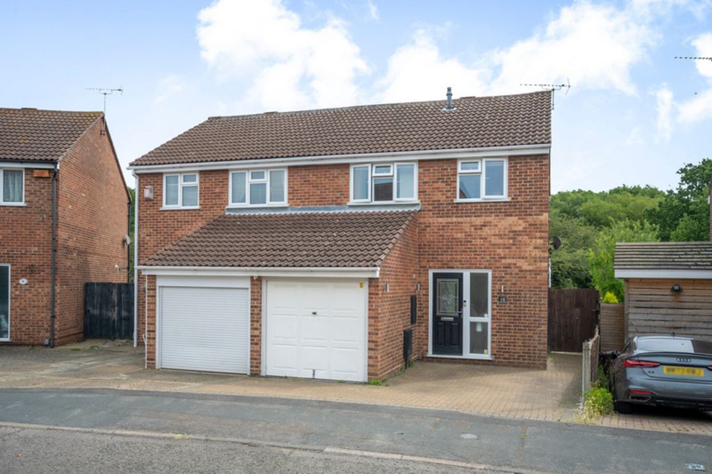 Property photo 1 of 28