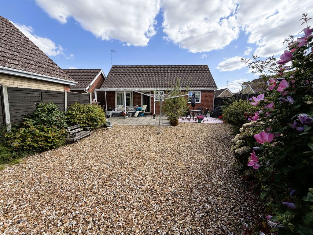 Property photo 2 of 24