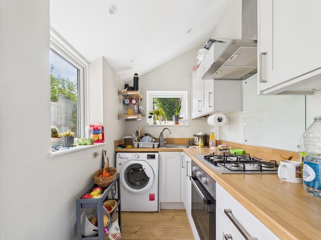Property photo 3 of 24 Cam01576G0-Pr0286-Still023.Jpg