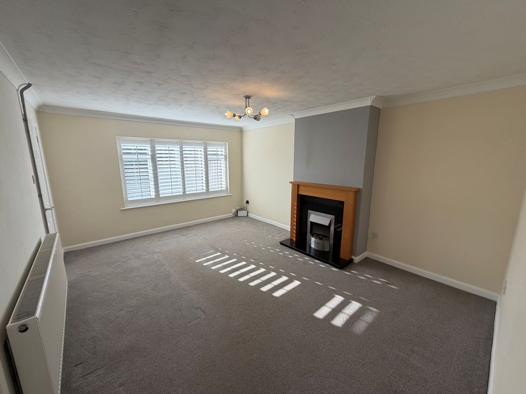 Property photo 3 of 9 Image