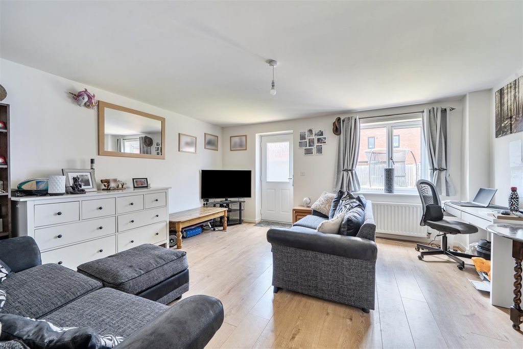 Property photo 3 of 14 1450331-3-69Ef6c8B20E0c.Jpg