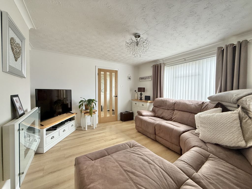 Property photo 3 of 24 Photo 5