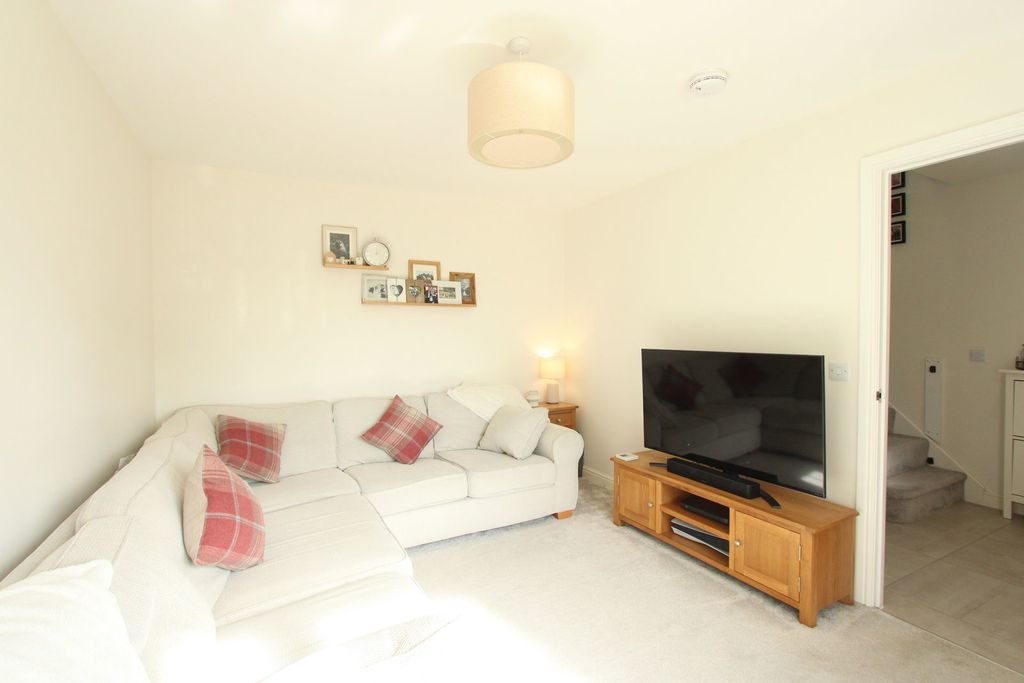 Property photo 2 of 22