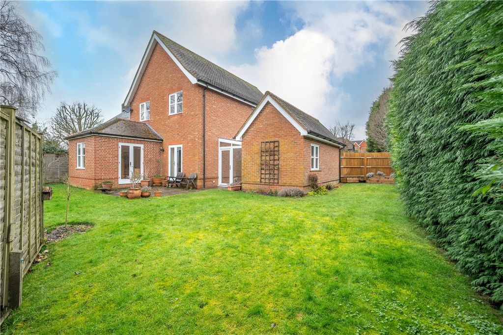 Property photo 2 of 10 House And Garden