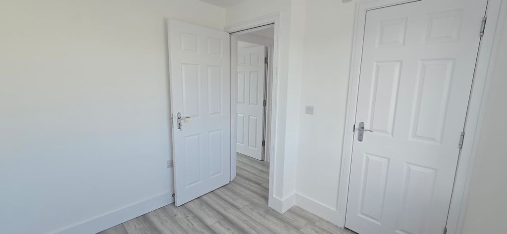 Property photo 2 of 18 Reception Area
