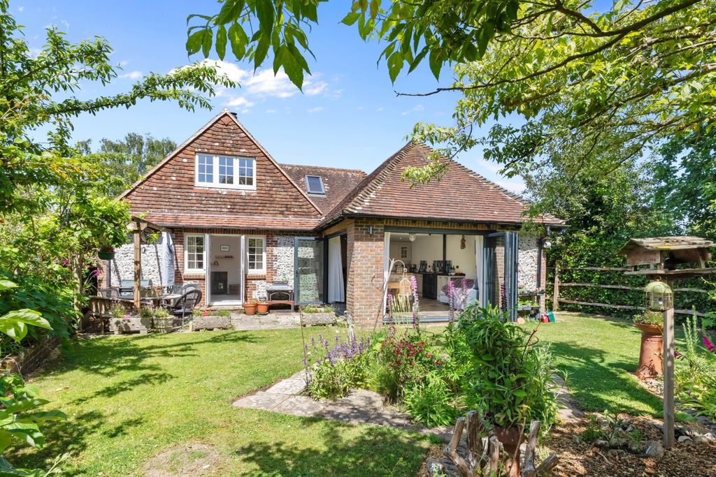 Property photo 1 of 24 5114190