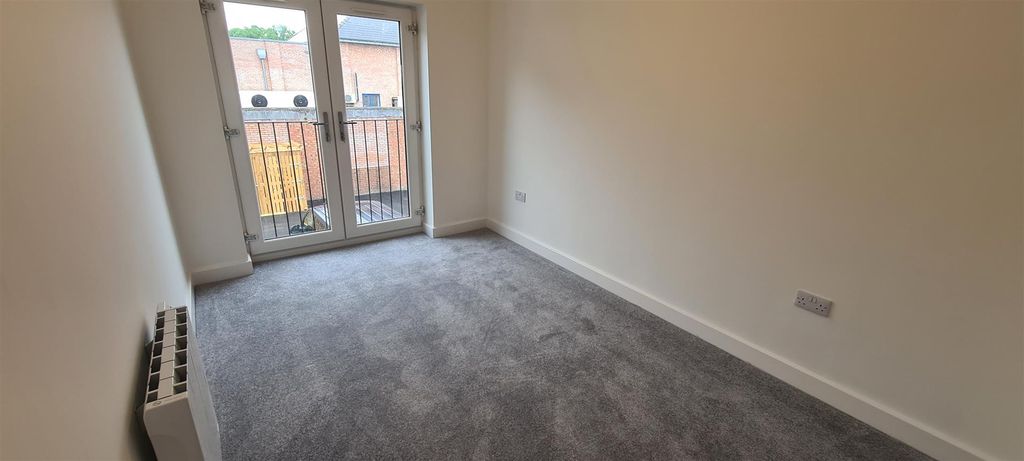 Property photo 3 of 5