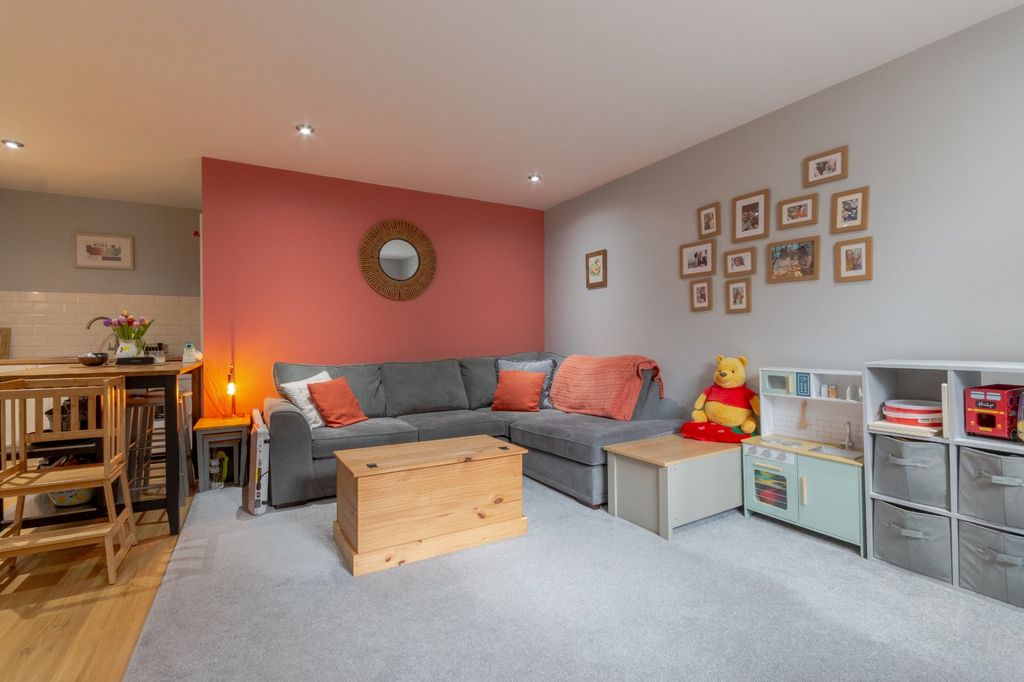 Property photo 3 of 10 Picture No. 34