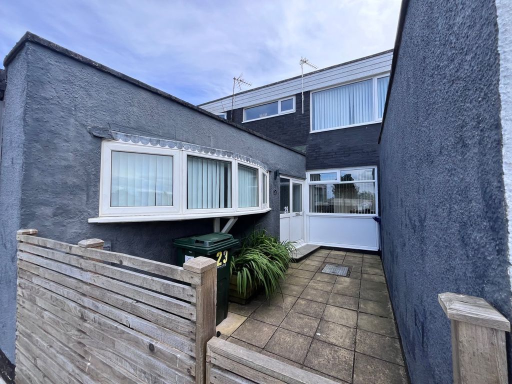 Property photo 1 of 13 Outside