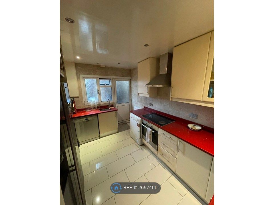 Property photo 3 of 22