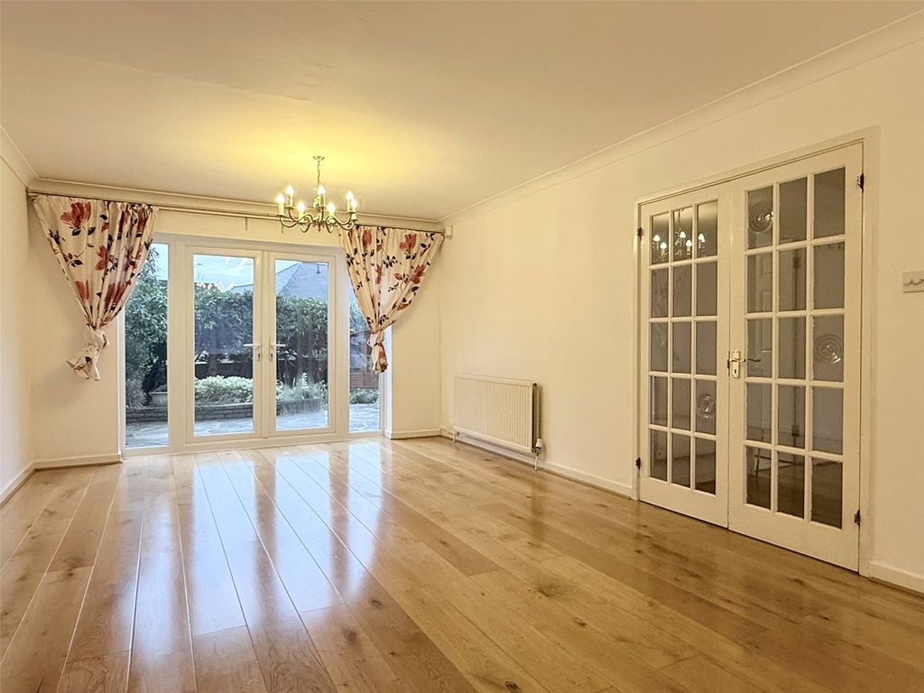 Property photo 3 of 20 Picture No. 14