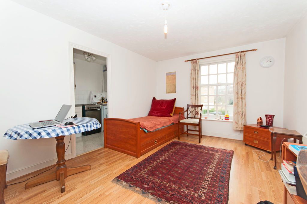 Property photo 3 of 16 Photo 16